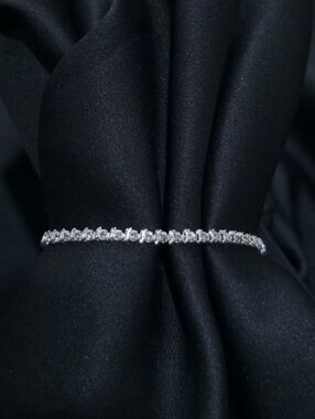 10K White Gold 1.00 CTW Diamond Tennis Bracelet 6.75” Soft S-Link Wave